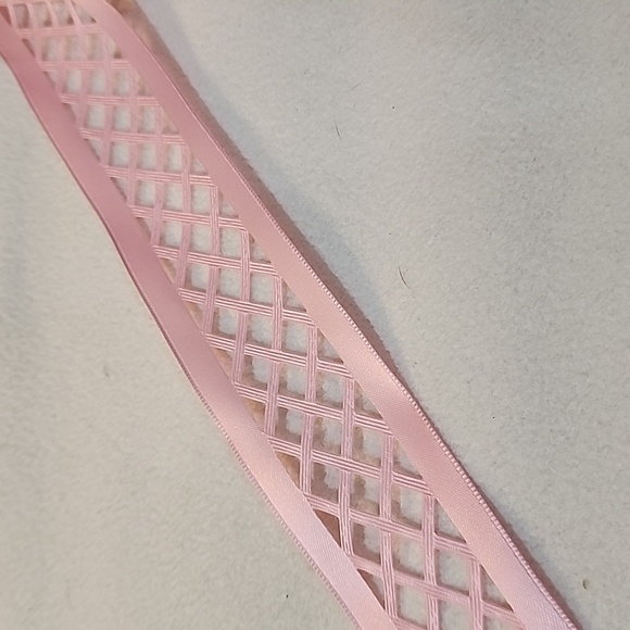 3 Rolls Kirkland Wire-edged Ribbon, 1-1/2" x 122 yards approx total - Picture 6 of 10